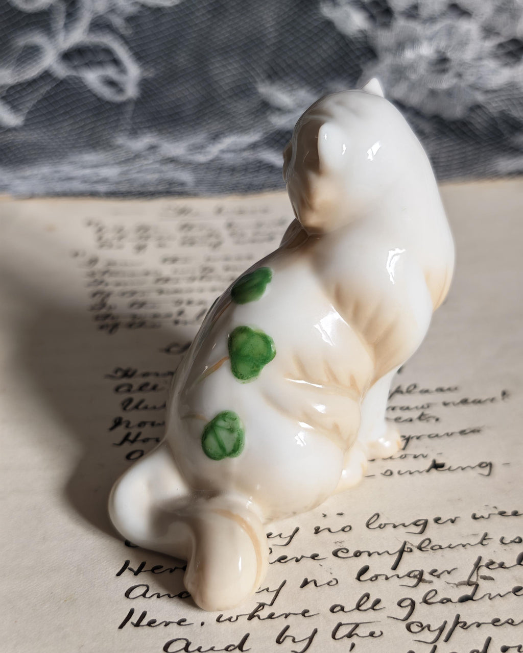 Rare Franklin Mint Belleek Style Cat | Curio Cabinet Cats c1990