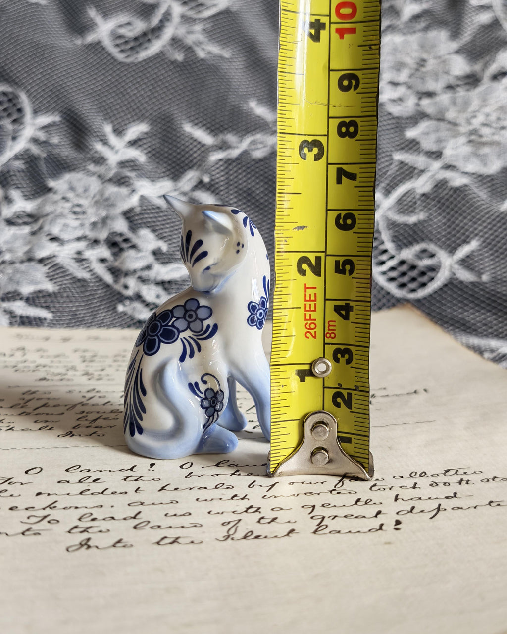 Vintage Franklin Mint Delft Cat 1986 | Curio Cabinet Cats Porcelain Figurine