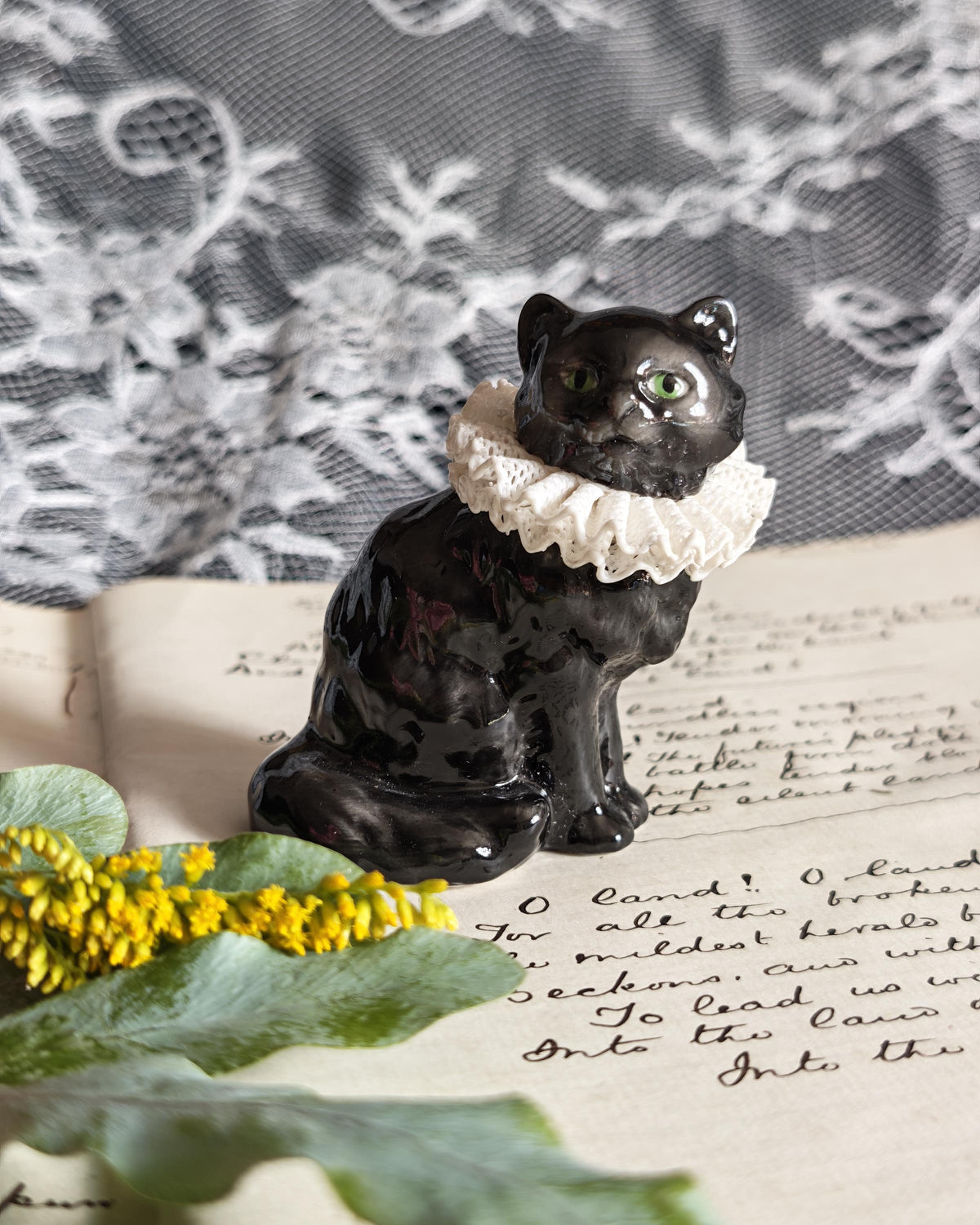 Franklin Mint Porcelain Lace Cat | Curio Cabinet Cats Vintage Figurine Rare