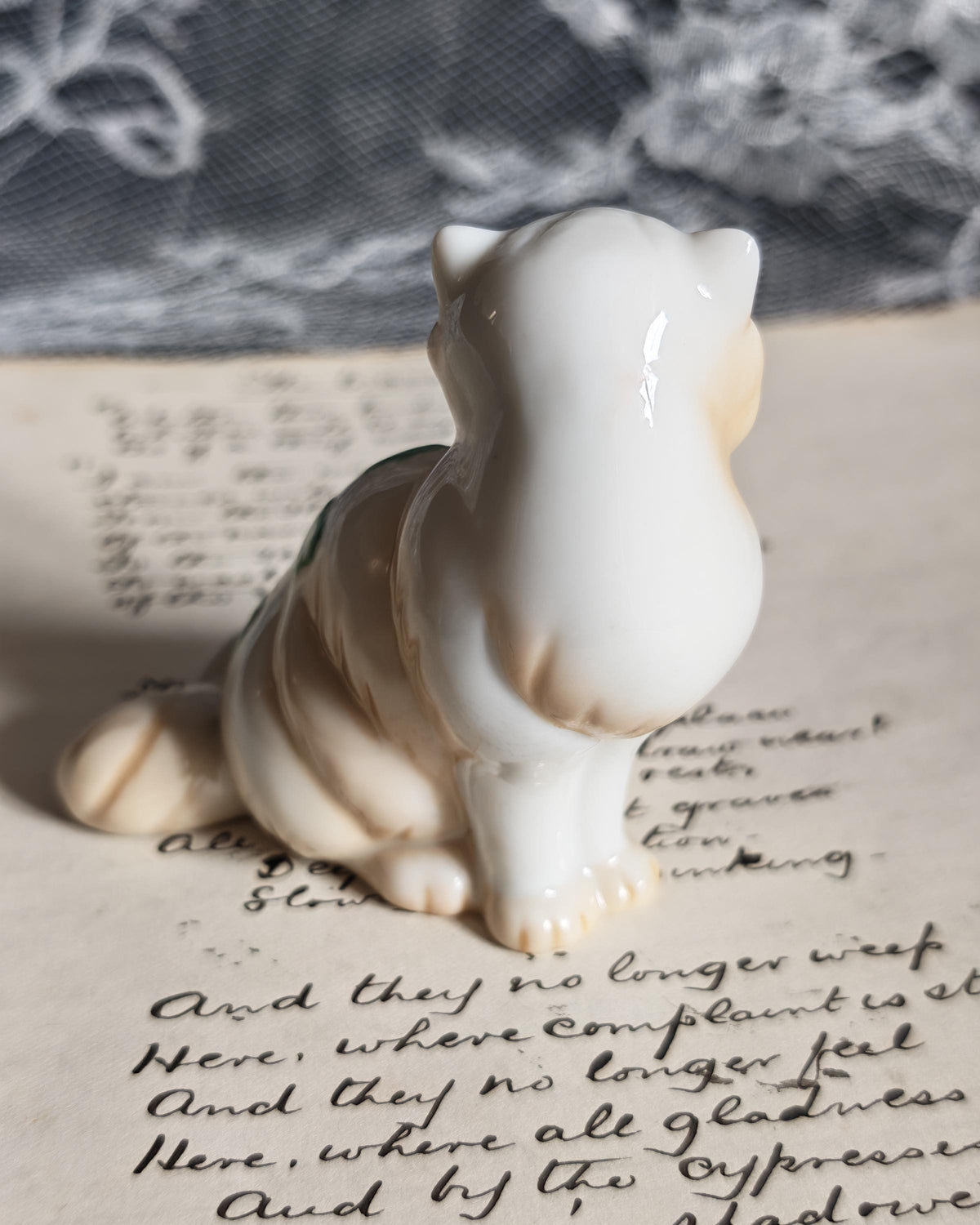 Rare Franklin Mint Belleek Style Cat | Curio Cabinet Cats c1990