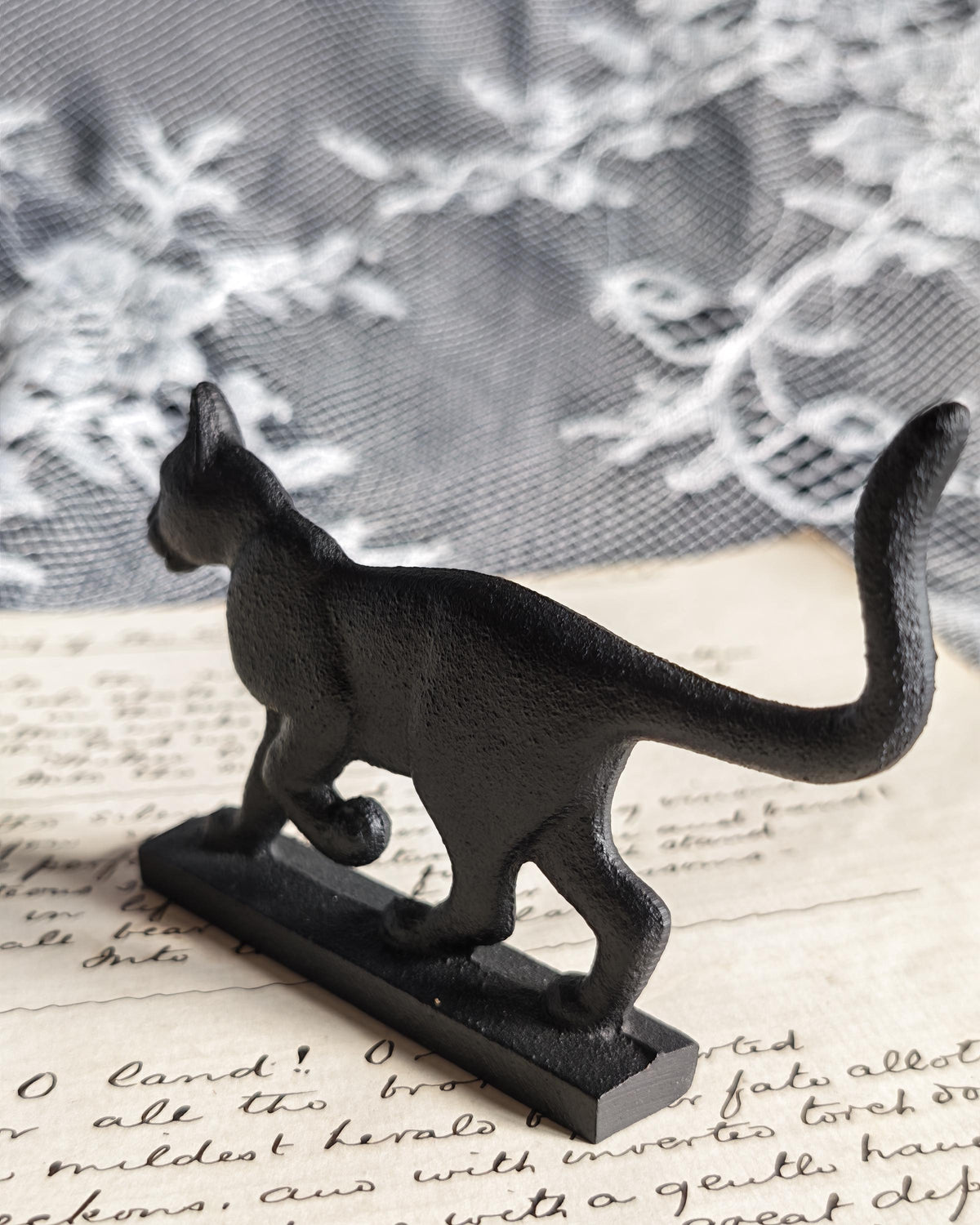 Vintage Franklin Mint Bootscraper Cat 1986 Cast Iron Curio Cabinet Cats