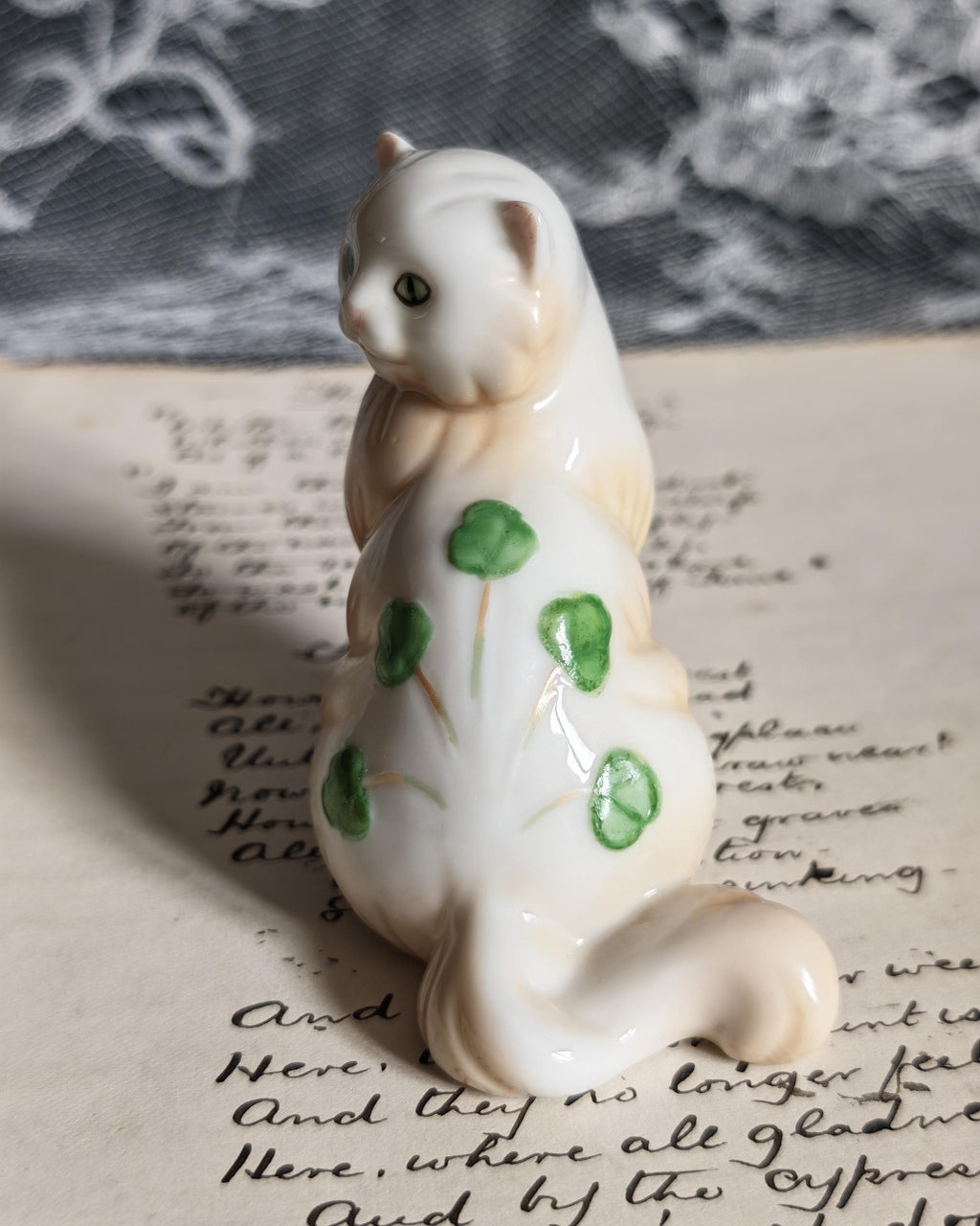 Rare Franklin Mint Belleek Style Cat | Curio Cabinet Cats c1990