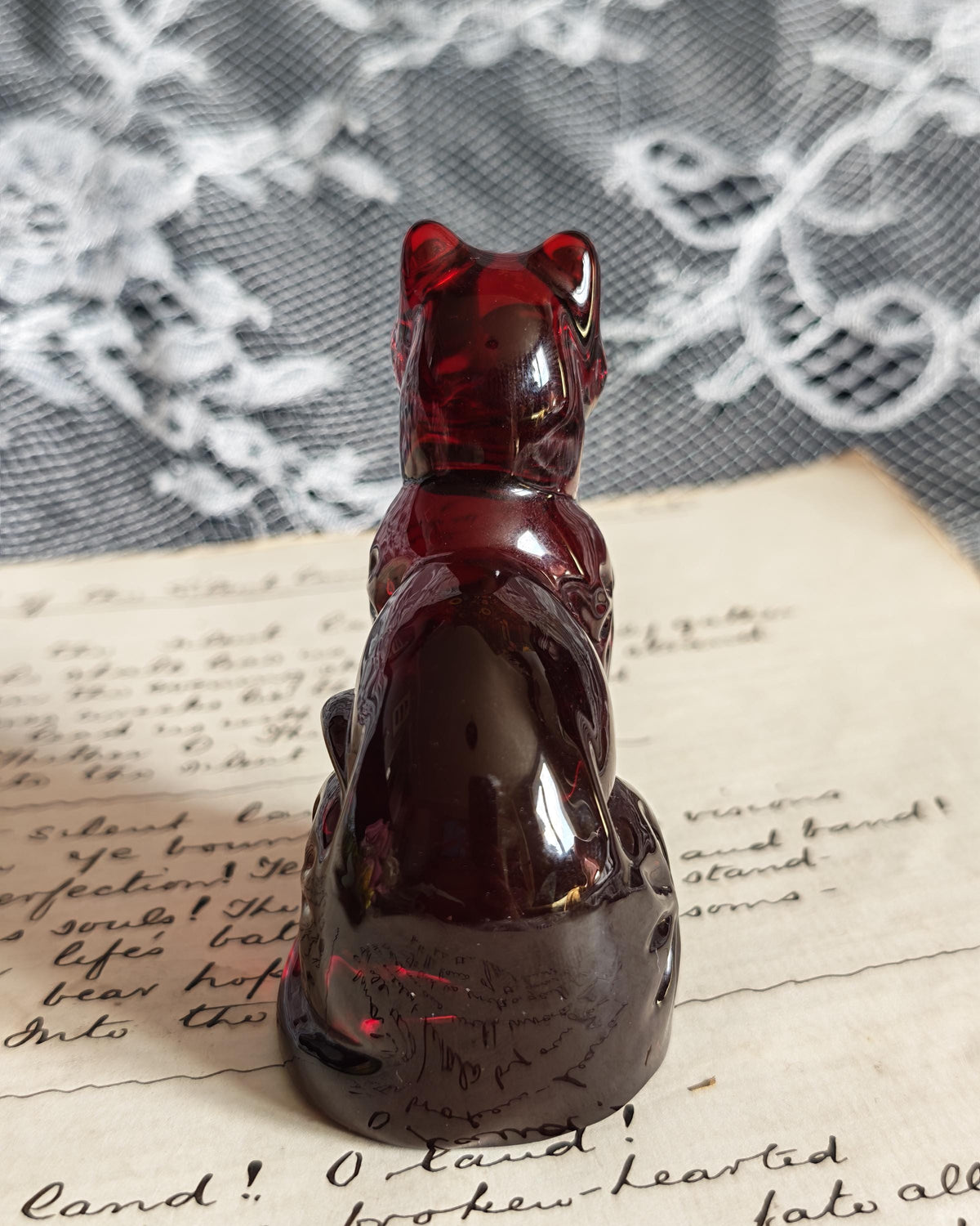 Rare Franklin Mint Ruby Glass Cat | Curio Cabinet Cats Figurine c1990