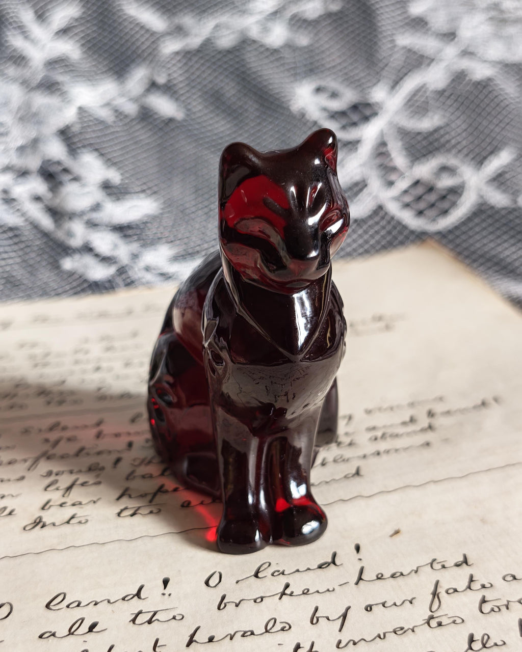 Rare Franklin Mint Ruby Glass Cat | Curio Cabinet Cats Figurine c1990