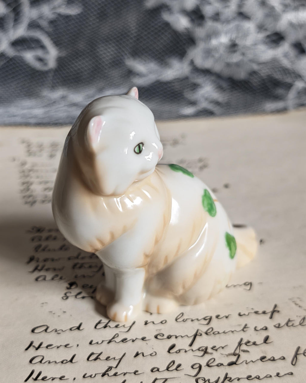 Rare Franklin Mint Belleek Style Cat | Curio Cabinet Cats c1990