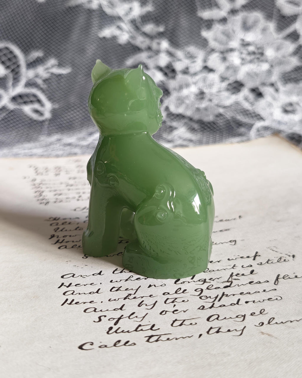 Vintage Franklin Mint Ch’ing Dynasty Cat | Curio Cabinet Cats Green Glass