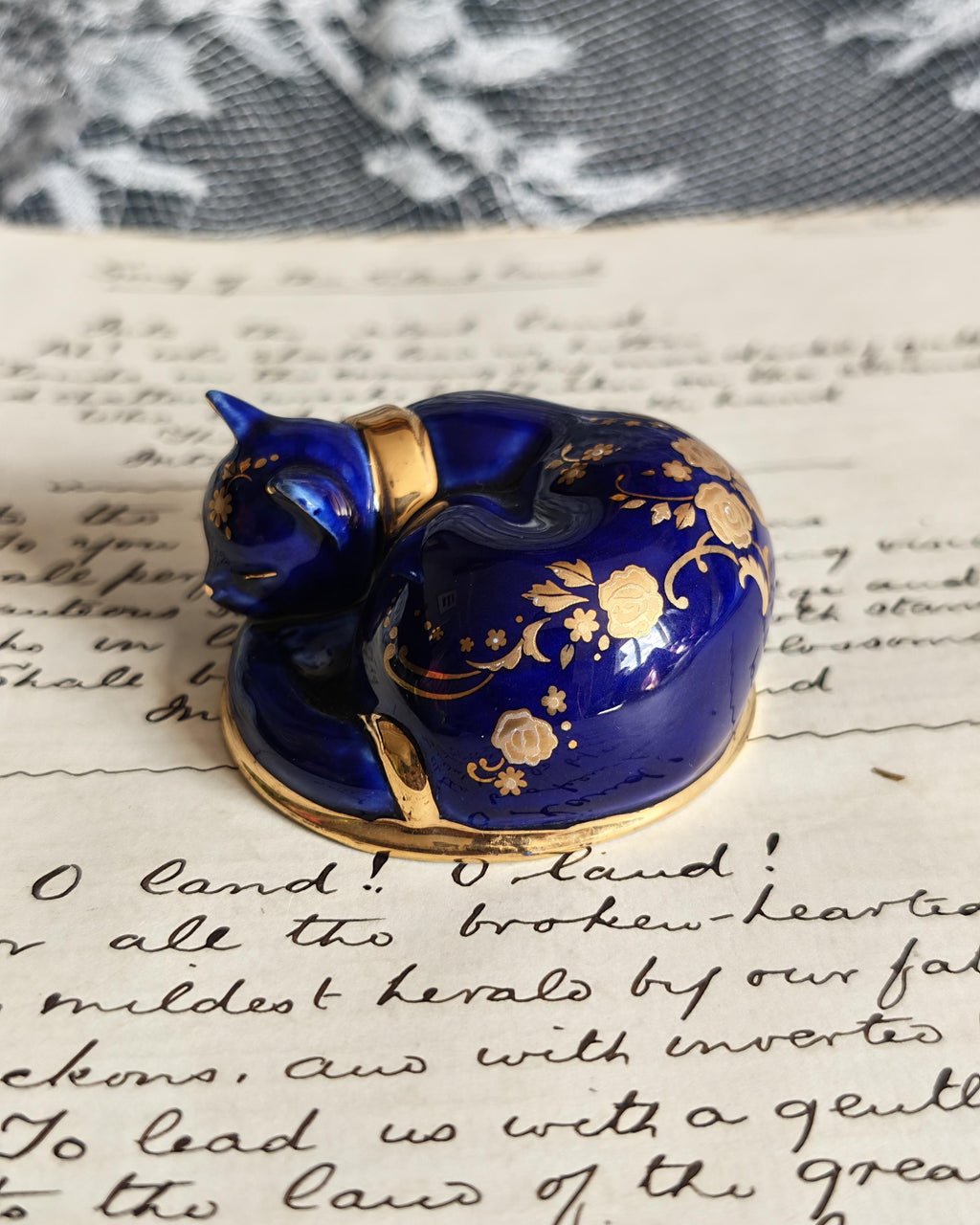 Rare Franklin Mint Limoges Cat | Curio Cabinet Cats Vintage Figurine c1990