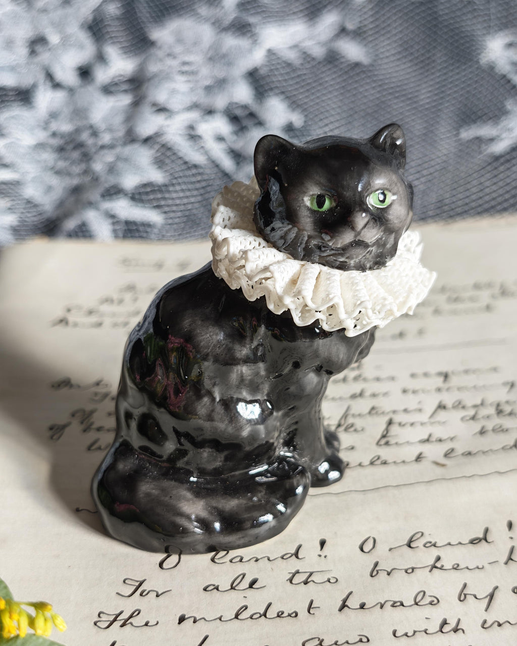 Franklin Mint Porcelain Lace Cat | Curio Cabinet Cats Vintage Figurine Rare