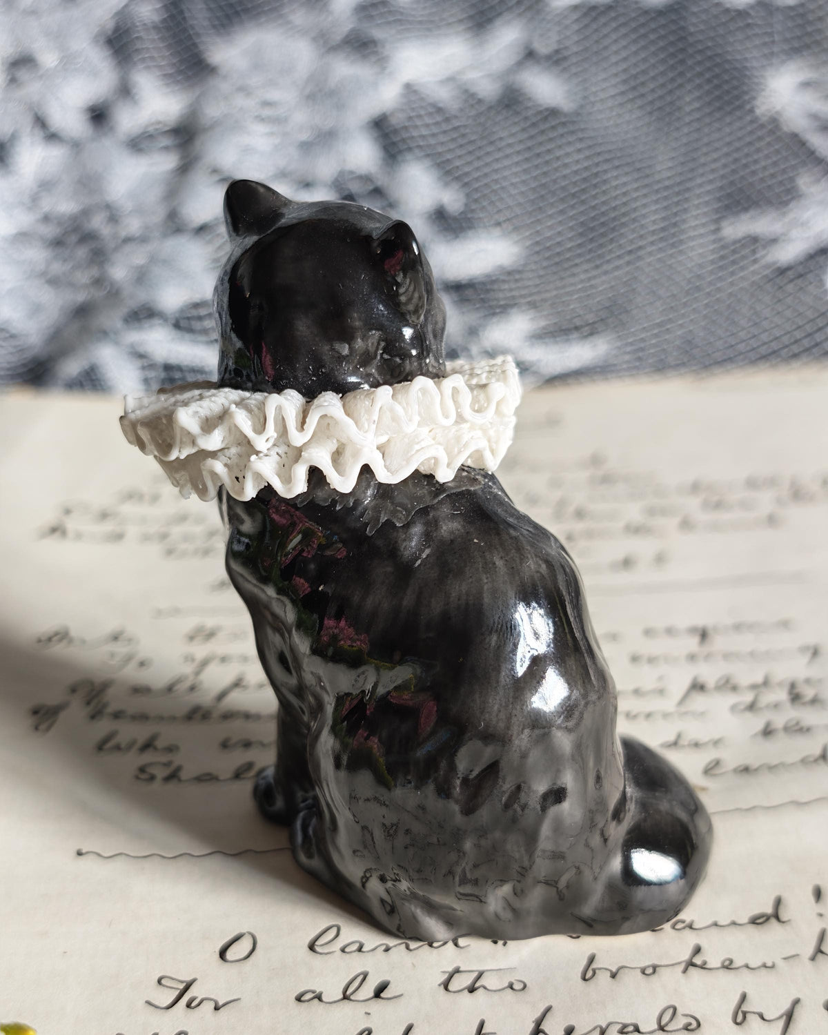 Franklin Mint Porcelain Lace Cat | Curio Cabinet Cats Vintage Figurine Rare