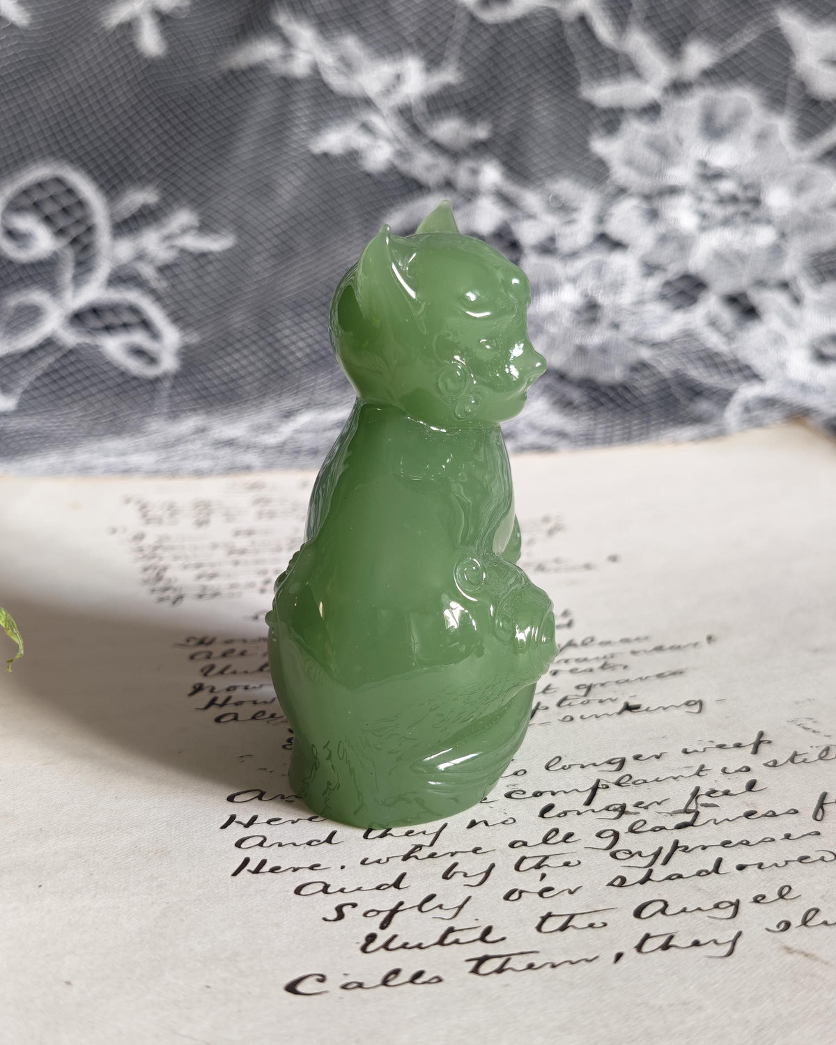 Vintage Franklin Mint Ch’ing Dynasty Cat | Curio Cabinet Cats Green Glass